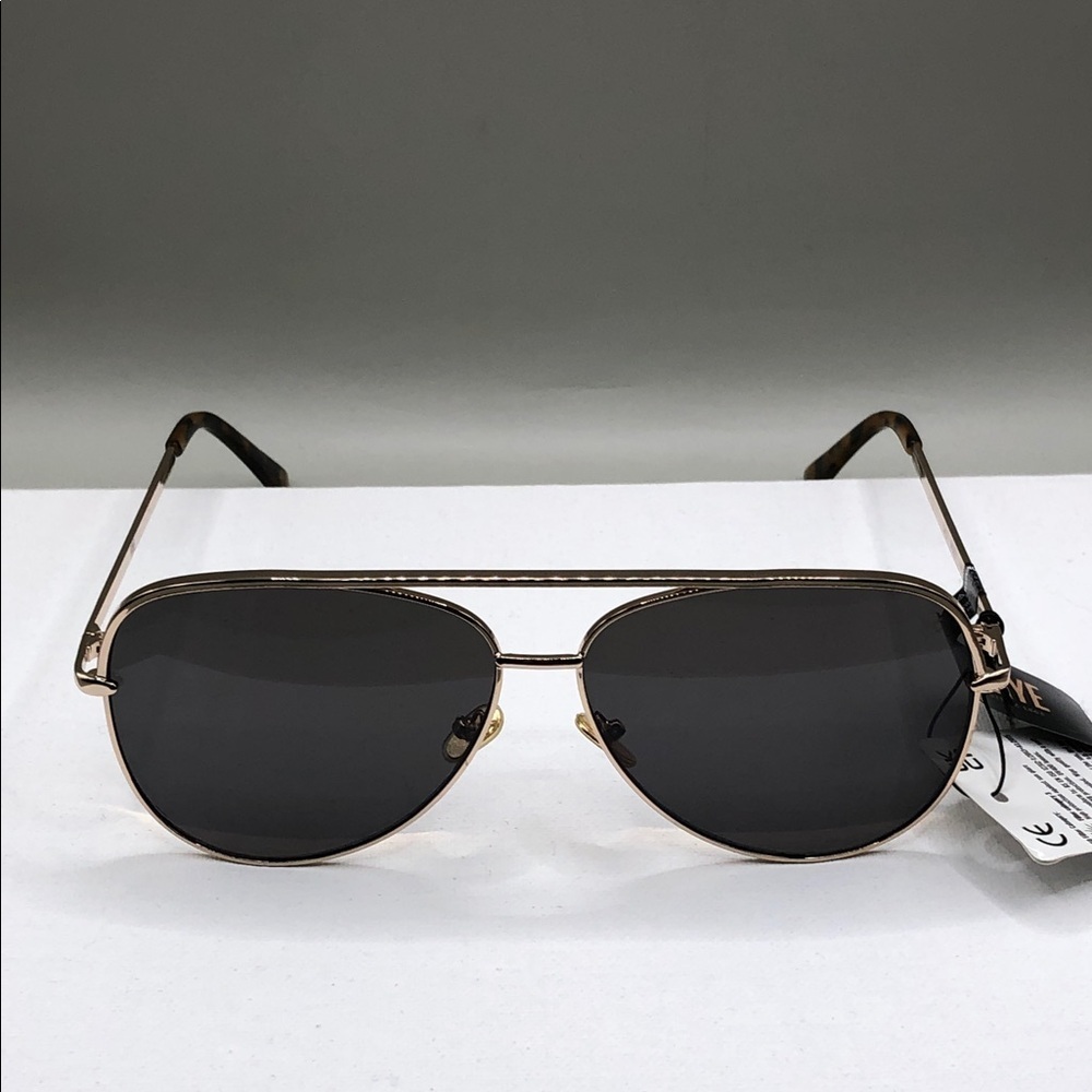 Frye oversize double bridge aviator sunglasses UNISEX new gold frame smoke lens.